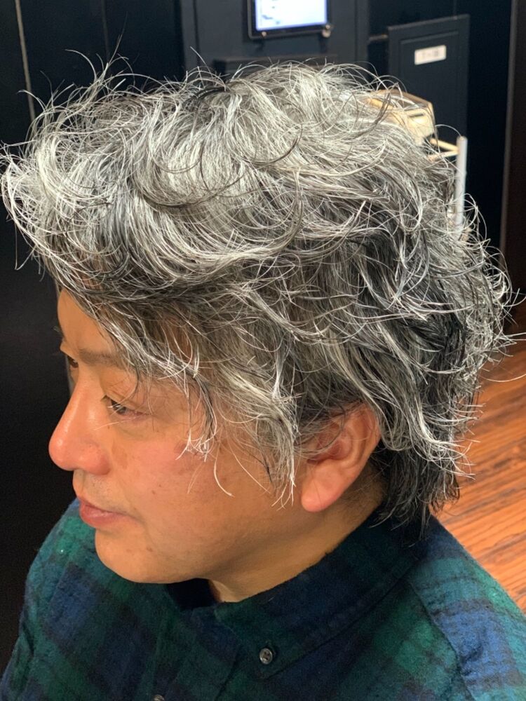 50代からのスパイラルパーマ。カッコいい！｜HIRO GINZA 神田店（ヒロギンザ カンダテン）佐藤輪喜広のヘアスタイル情報｜Yahoo