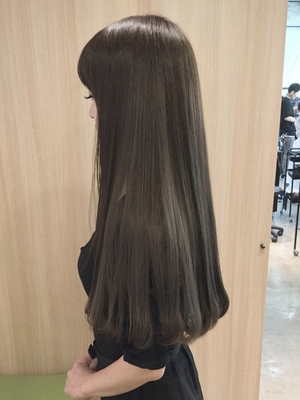 グリーン系 ロングの髪型 ヘアスタイル ヘアカタログ 人気順 Yahoo Beauty ヤフービューティー