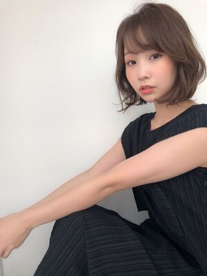 21年夏 流しバングの新着ヘアスタイル 髪型 ヘアアレンジ Yahoo Beauty