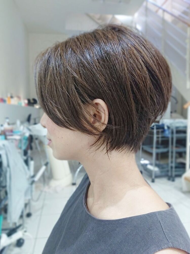 襟足短め 耳かけショートボブ Visage Genuine ビサージジェニュイン 横徳憲史の髪型 ヘアスタイル ヘアカタログ情報 Yahoo Beauty ヤフービューティー