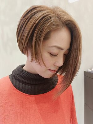 21年秋冬 アシンメトリーボブの新着ヘアスタイル 髪型 ヘアアレンジ Yahoo Beauty