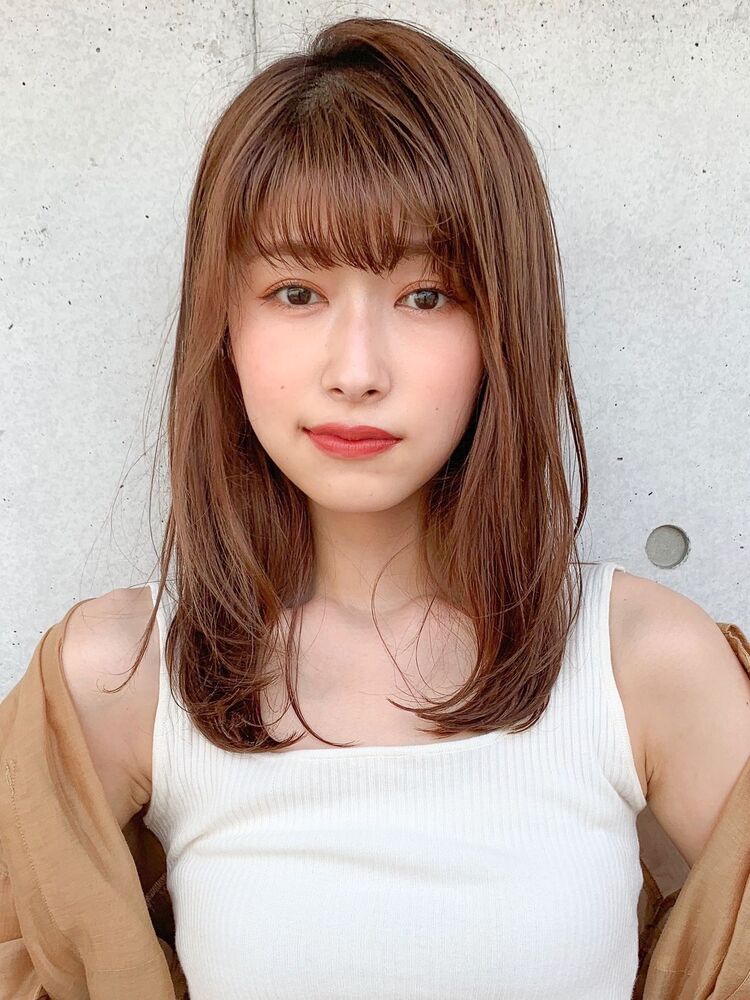 ワンカールで作る簡単内巻きミディアムレイヤー Agnos 青山 アグノス アオヤマ 杉山 美羽のヘアスタイル情報 Yahoo Beauty