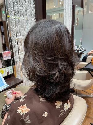 70代ヘアスタイル ミディアムの髪型 ヘアスタイル ヘアカタログ 人気順 Yahoo Beauty ヤフービューティー