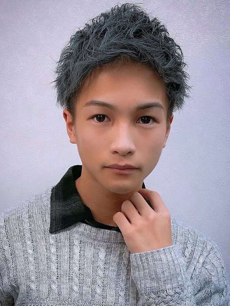 髪 アップ ショート