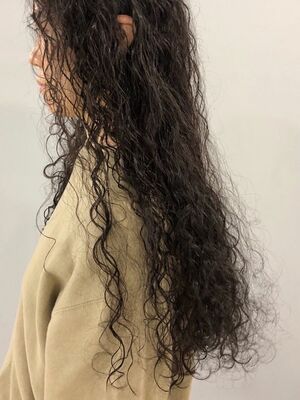 21年秋冬 黒髪ロングの新着ヘアスタイル 髪型 ヘアアレンジ Yahoo Beauty