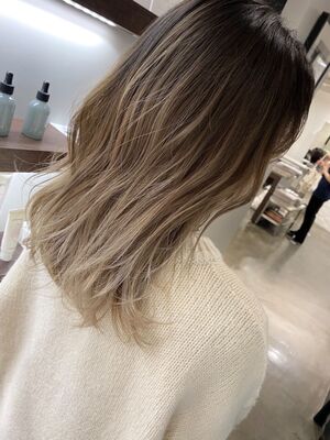 21年夏 カジュアル セミロングの新着ヘアスタイル 髪型 ヘアアレンジ 2ページ目 Yahoo Beauty