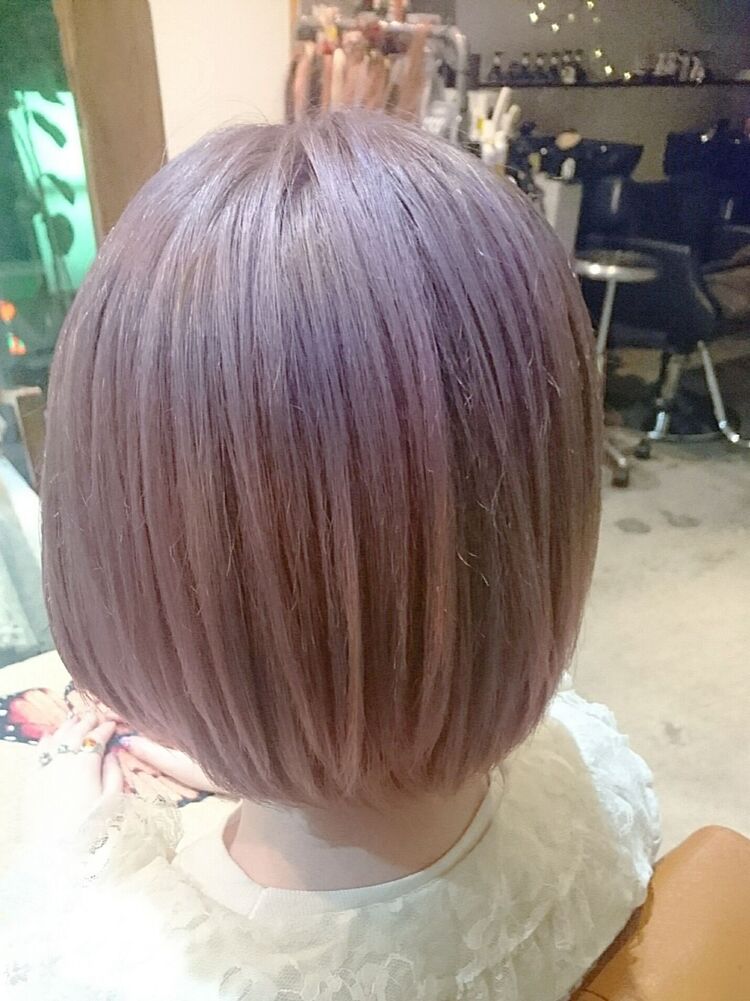 アゴラインのボブにピンクグレージュとインナーカラー 米田真一のヘアスタイル情報 Yahoo Beauty