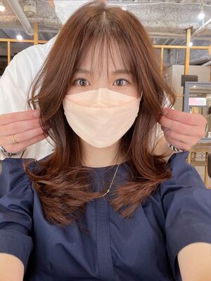 レイヤーカット ロングの髪型 ヘアスタイル ヘアカタログ 人気順 2ページ目 Yahoo Beauty ヤフービューティー