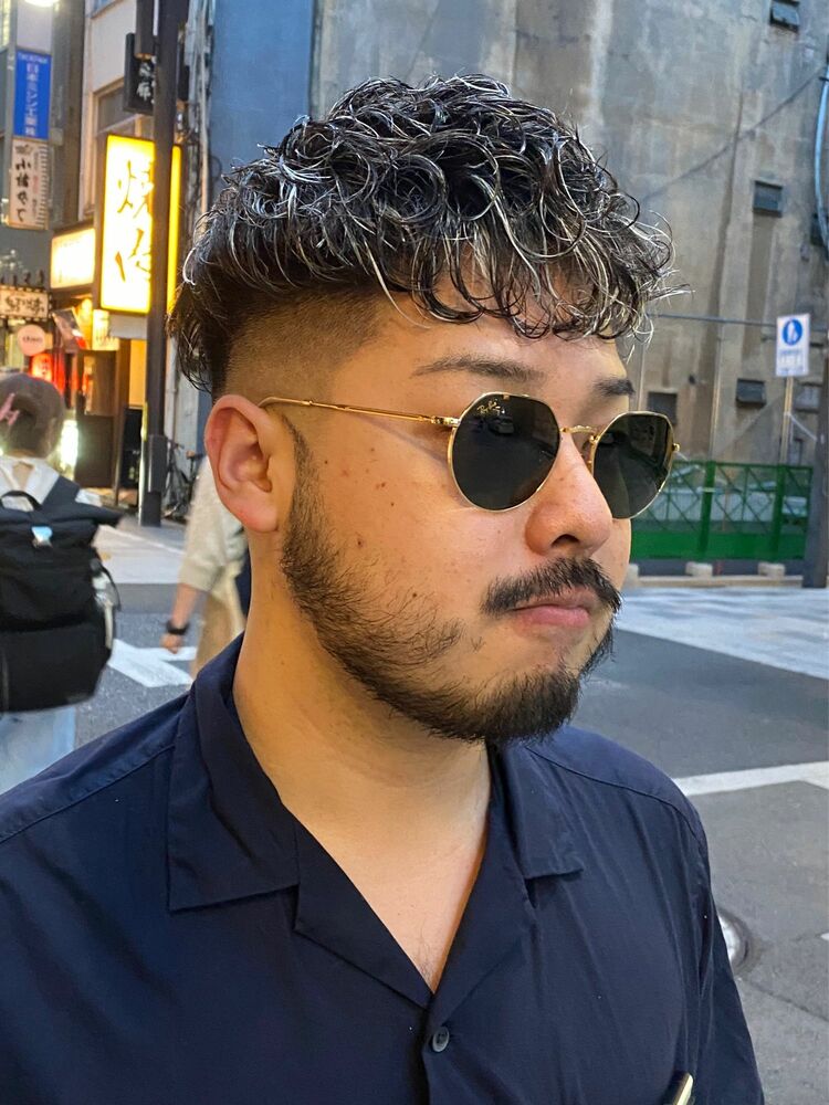 代30代男性人気のスペインカール ホワイトメッシュ ヘアモードキクチ銀座店 ヘアモードキクチギンザテン 川原 大聖の髪型 ヘアスタイル ヘアカタログ情報 Yahoo Beauty ヤフービューティー