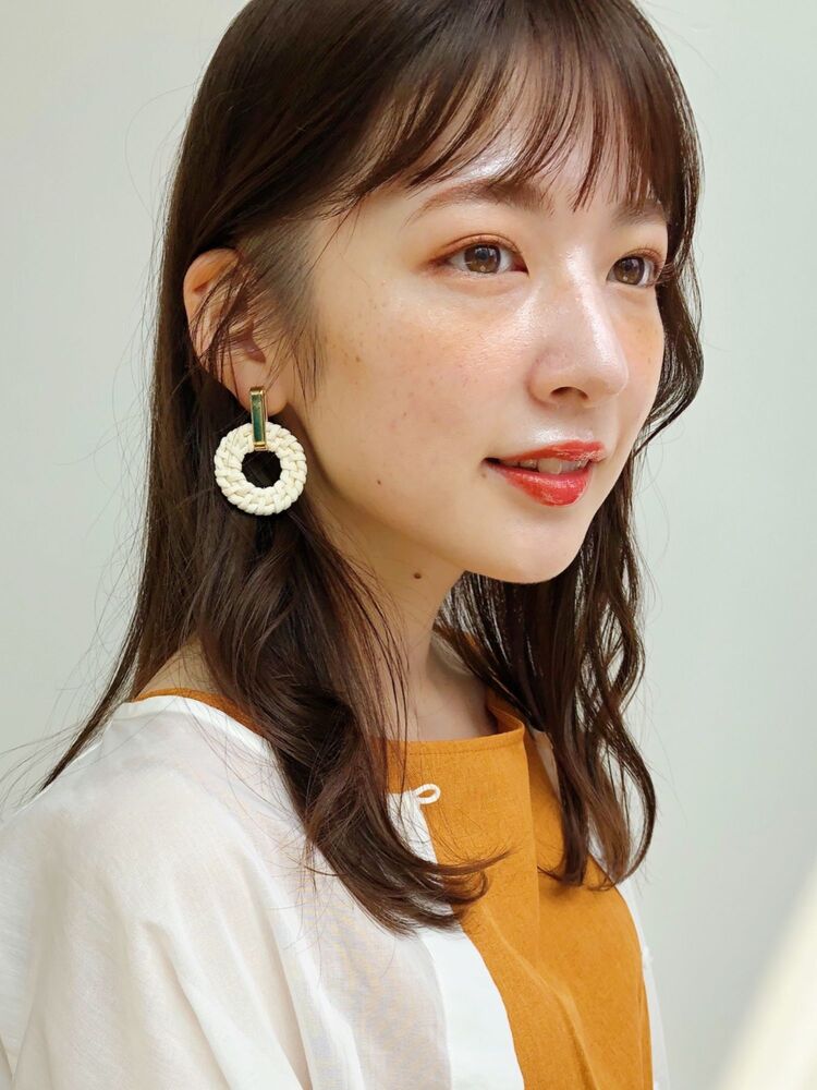 Drive For Garden 加藤ゆりえ 薄めバング ミディアムヘア Drive For Garden ドライブフォーガーデン 加藤ゆりえのヘアスタイル情報 Yahoo Beauty