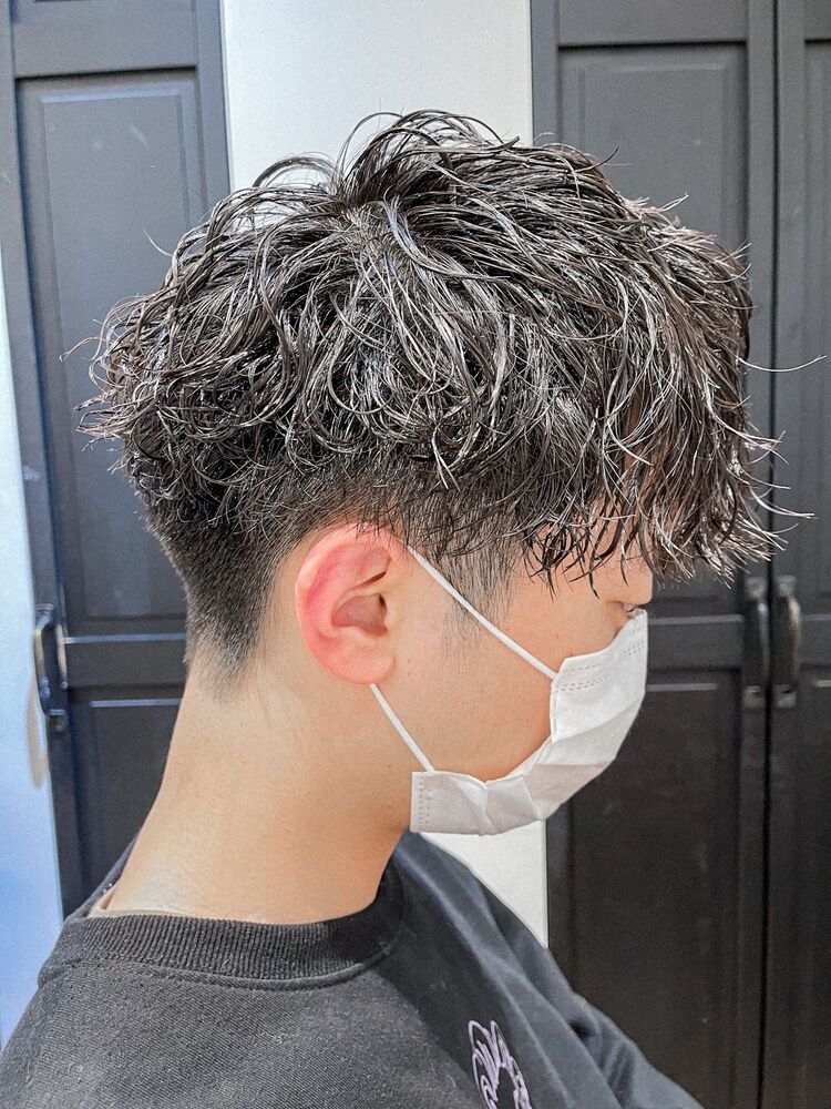 スパイラルパーマ メンズカット ツーブロック メンズパーマ ツイストスパイラルパーマ ツイストパーマ Heavenly By Havana 新宿 ヘブンリー バイ ハバナ シンジュク Takeの髪型 ヘアスタイル ヘアカタログ情報 Yahoo Beauty ヤフービューティー