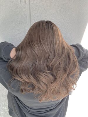 カット ハイライトの髪型 ヘアスタイル ヘアカタログ 人気順 11ページ目 Yahoo Beauty ヤフービューティー