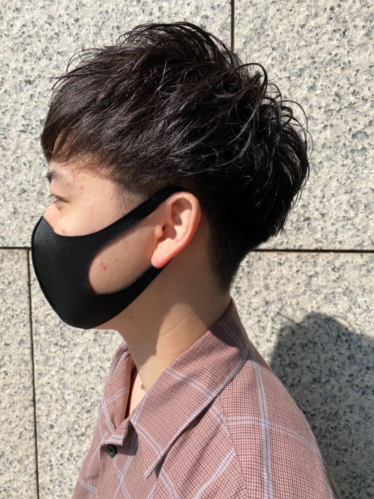 秋冬 ツーブロックマッシュレイヤー ふんわりパーマ 神田 理容室 メンズ Hiro Ginza Barber Shop 大宮店 ヒロギンザ バーバーショップオオミヤテン 稲垣 心の髪型 ヘアスタイル ヘアカタログ情報 Yahoo Beauty ヤフービューティー