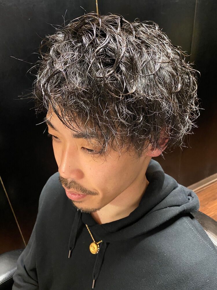 ツイストパーマ ツイストスパイラル Wanima風 Hiro Ginza Barber Shop 大宮店 ヒロギンザ バーバーショップオオミヤテン 稲垣 心のヘアスタイル情報 Yahoo Beauty