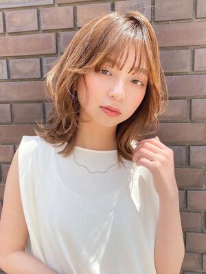 21年秋冬 金髪 ミディアムの新着ヘアスタイル 髪型 ヘアアレンジ Yahoo Beauty