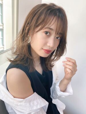 ロングレイヤー レディースの新着ヘアスタイル 髪型 ヘアアレンジ