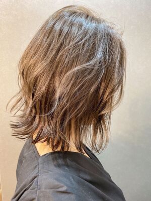 バレイヤージュ外はねボブ グレージュハイライト 錦糸町南口美容室elle田中聖也イルミナカラー Elle錦糸町北口美容室 エルキンシチョウキタグチビヨウシツ 田中聖也 Elle錦糸町美容室のヘアスタイル情報 Yahoo Beauty