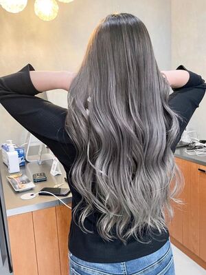 21年夏 シルバーアッシュの新着ヘアスタイル 髪型 ヘアアレンジ Yahoo Beauty