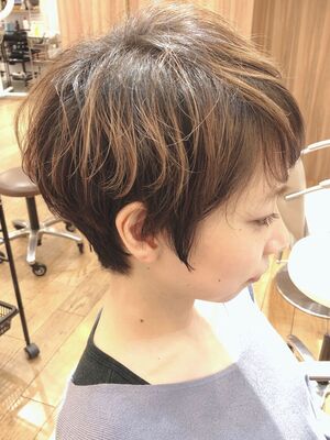 22年春 グラデーション ベリーショートの人気ヘアスタイル 髪型 ヘアアレンジ Yahoo Beauty
