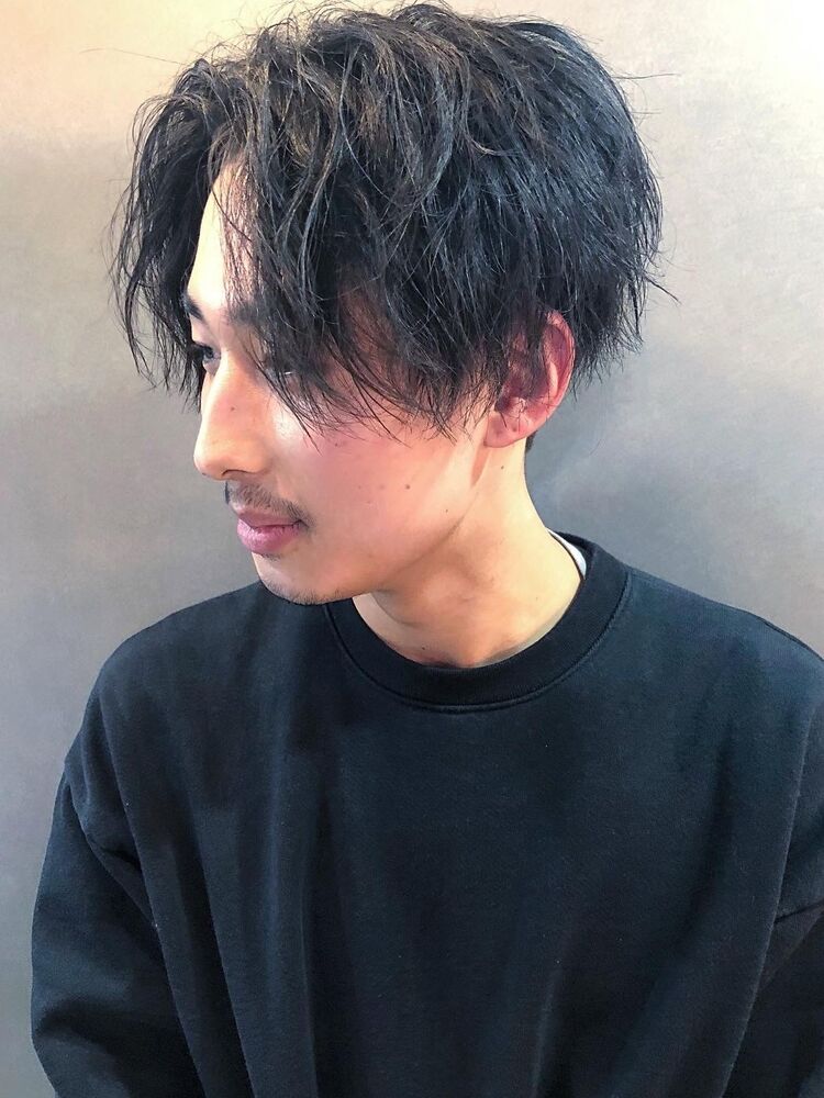 前下がりセンターパート 比見幸平の髪型 ヘアスタイル ヘアカタログ情報 Yahoo Beauty ヤフービューティー