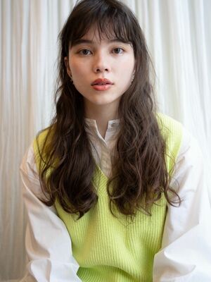 22年冬 ニュアンスパーマ ロングの新着ヘアスタイル 髪型 ヘアアレンジ Yahoo Beauty