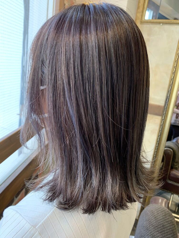 ナチュラルハイライトカラー アッシュ グレージュ 外はねボブ Tlony トロニー Miakiの髪型 ヘアスタイル ヘアカタログ情報 Yahoo Beauty ヤフービューティー
