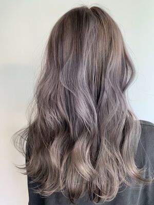 21年夏 グレーカラーの新着ヘアスタイル 髪型 ヘアアレンジ Yahoo Beauty