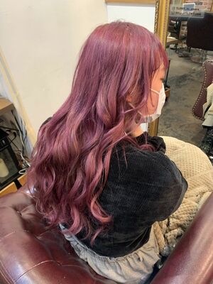 ピンクレッド ロングの髪型 ヘアスタイル ヘアカタログ 人気順 Yahoo Beauty ヤフービューティー