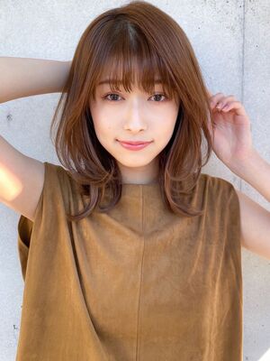 レイヤー 段カット ミディアムの髪型 ヘアスタイル ヘアカタログ 人気順 Yahoo Beauty ヤフービューティー