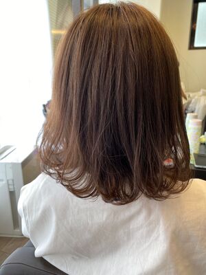 21年秋冬 アッシュブラウン ミディアムの新着ヘアスタイル 髪型 ヘアアレンジ Yahoo Beauty