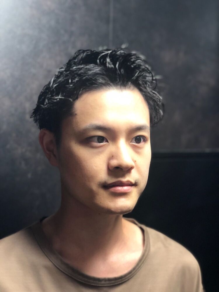 ツイストスパイラルパーマ 理容室 神田 東京 美容室 Hiro Ginza 神田店 ヒロギンザ カンダテン 藤田 尚希のヘアスタイル情報 Yahoo Beauty