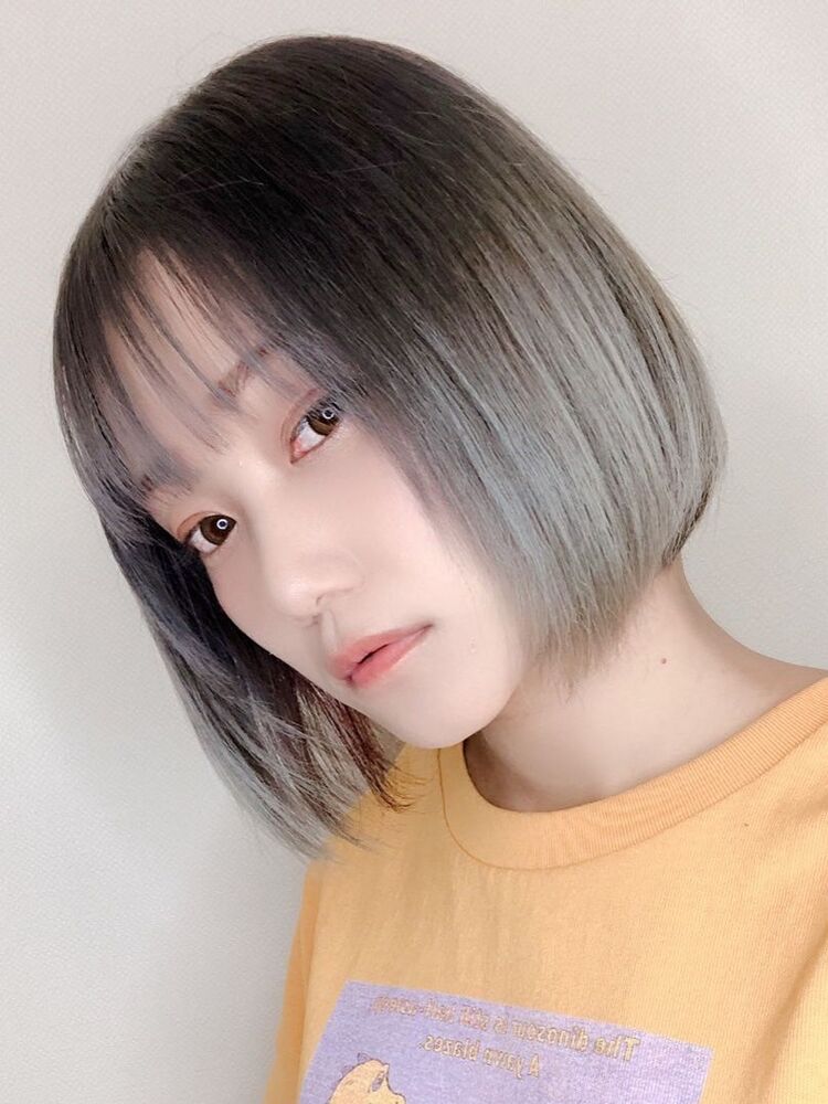 ミニボブ バレイヤージュ ハイライト インナーカラー グレージュボブ Shun カリーナ コークス のヘアスタイル情報 Yahoo Beauty