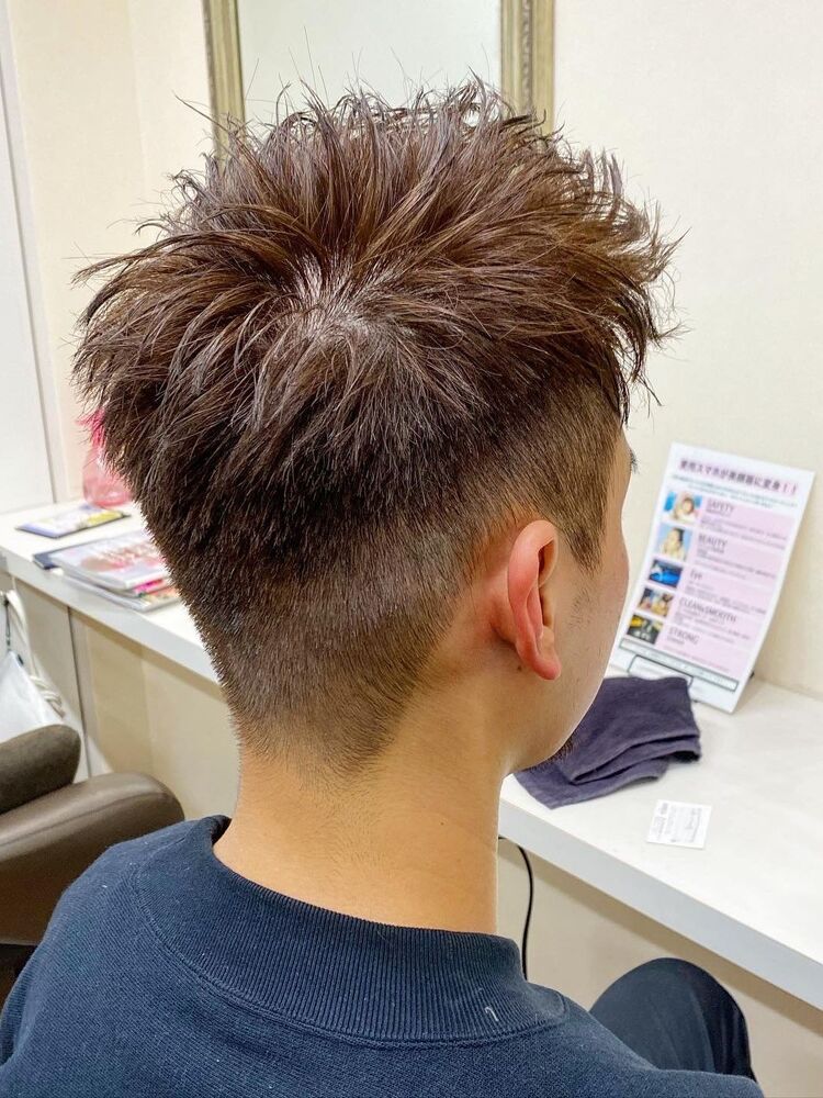 横浜メンズツーブロックショートヘアソフトツイストパーマアッシュベージュ短髪 Crea能見台 クレア ノウケンダイ Crea能見台 小上馬 淳司のヘアスタイル情報 Yahoo Beauty