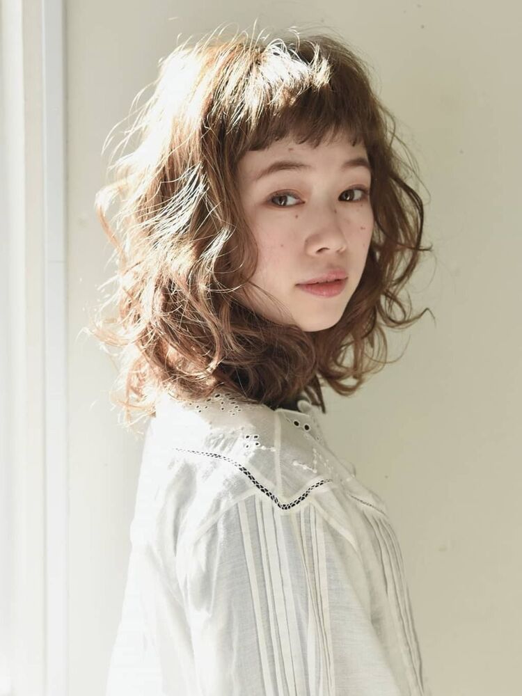 ミディアムおしゃれくるくるパーマ Juno ユノ 旧 Lepes ユノ 山口華絵 中目黒juno の髪型 ヘアスタイル ヘアカタログ情報 Yahoo Beauty ヤフービューティー