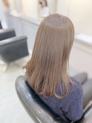 40代 ミルクティーベージュの髪型 ヘアスタイル ヘアカタログ 人気順 Yahoo Beauty ヤフービューティー