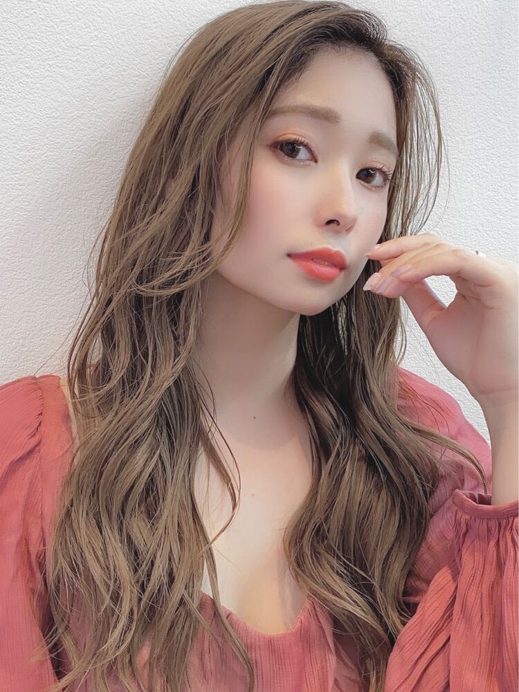 夏は緩め巻きが人気 かきあげ前髪 ビーチウェーブ Amoute アムティ Hiro Amouteのヘアスタイル情報 Yahoo Beauty