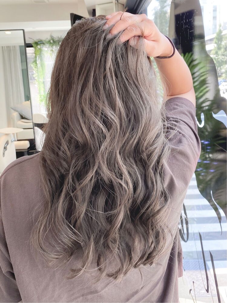 最新アルティストカラー チャコールグレー トープグレージュ Amoute アムティ Hiro Amouteの髪型 ヘアスタイル ヘアカタログ情報 Yahoo Beauty ヤフービューティー
