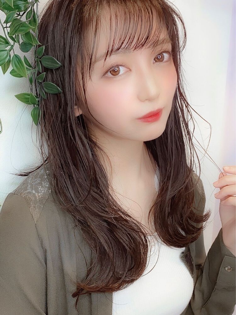 シースルーの季節到来 薄め前髪 後れ毛レイヤー Amoute アムティ Hiro Amouteのヘアスタイル情報 Yahoo Beauty