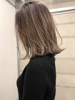 金髪 ミディアムの髪型 ヘアスタイル ヘアカタログ 人気順 Yahoo Beauty ヤフービューティー