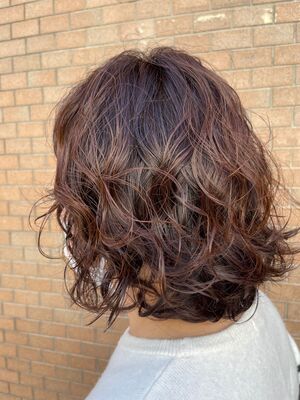 スパイラルパーマ ミディアムの髪型 ヘアスタイル ヘアカタログ 人気順 Yahoo Beauty ヤフービューティー