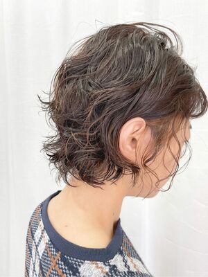 21年秋冬 40代 スパイラルパーマの新着ヘアスタイル 髪型 ヘアアレンジ Yahoo Beauty