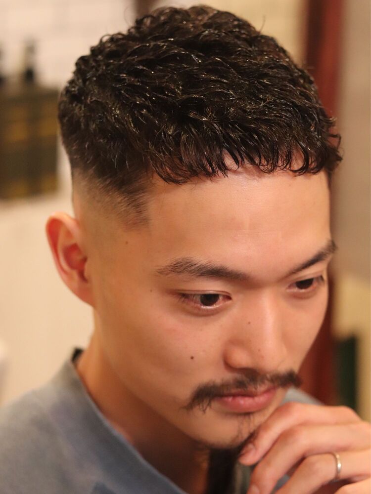 濡れパン 緩パン アイロンパーマ スキンフェード ミドルフェード Third Place サードプレイス Hiroshiのヘアスタイル情報 Yahoo Beauty