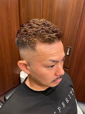 メンズ パンチパーマの髪型 ヘアスタイル ヘアカタログ 人気順 Yahoo Beauty ヤフービューティー