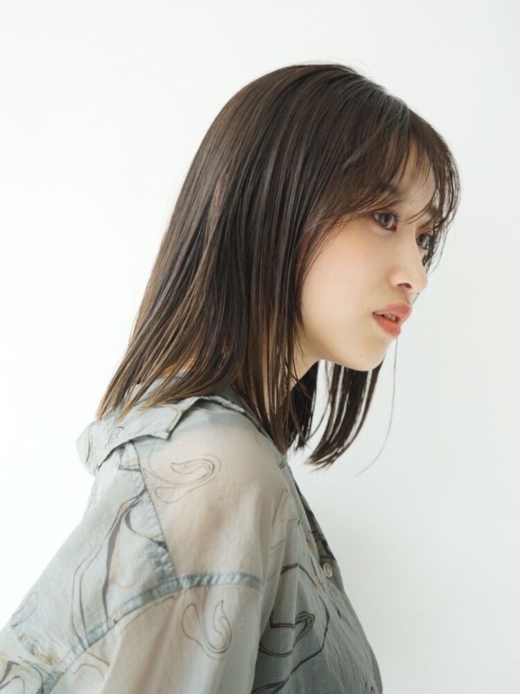 ミディアムボブ パツッと感が可愛い 荒井史行 荒井史行の髪型 ヘアスタイル ヘアカタログ情報 Yahoo Beauty ヤフービューティー