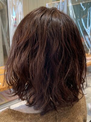くせ毛を活かす ミディアムの髪型 ヘアスタイル ヘアカタログ 人気順 Yahoo Beauty ヤフービューティー