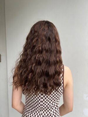 ゆるふわパーマ ロングの髪型 ヘアスタイル ヘアカタログ 人気順 Yahoo Beauty ヤフービューティー