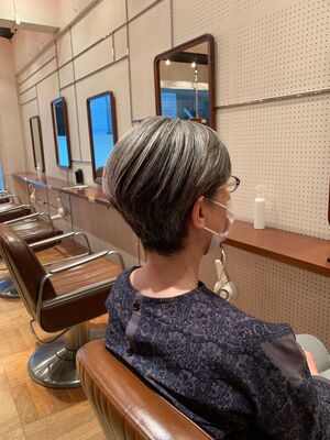 21年夏 グレイヘアーの新着ヘアスタイル 髪型 ヘアアレンジ Yahoo Beauty