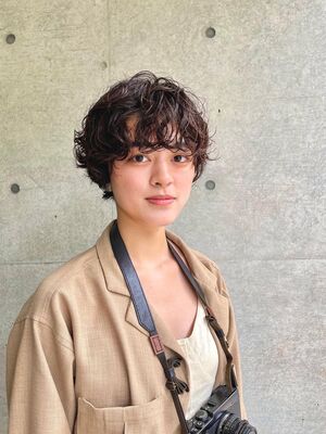 くせ毛風パーマ ショートの髪型 ヘアスタイル ヘアカタログ 人気順 Yahoo Beauty ヤフービューティー