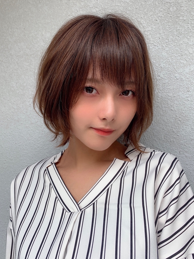 本田翼さんふんわり外ハネ小顔ショートボブ Afloat D L アフロート ディル Afloat D L 井上晃輔のヘアスタイル情報 Yahoo Beauty