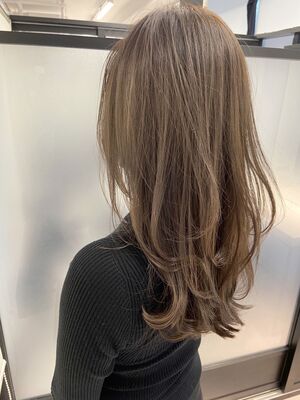 白髪 ロングの髪型 ヘアスタイル ヘアカタログ 人気順 Yahoo Beauty ヤフービューティー